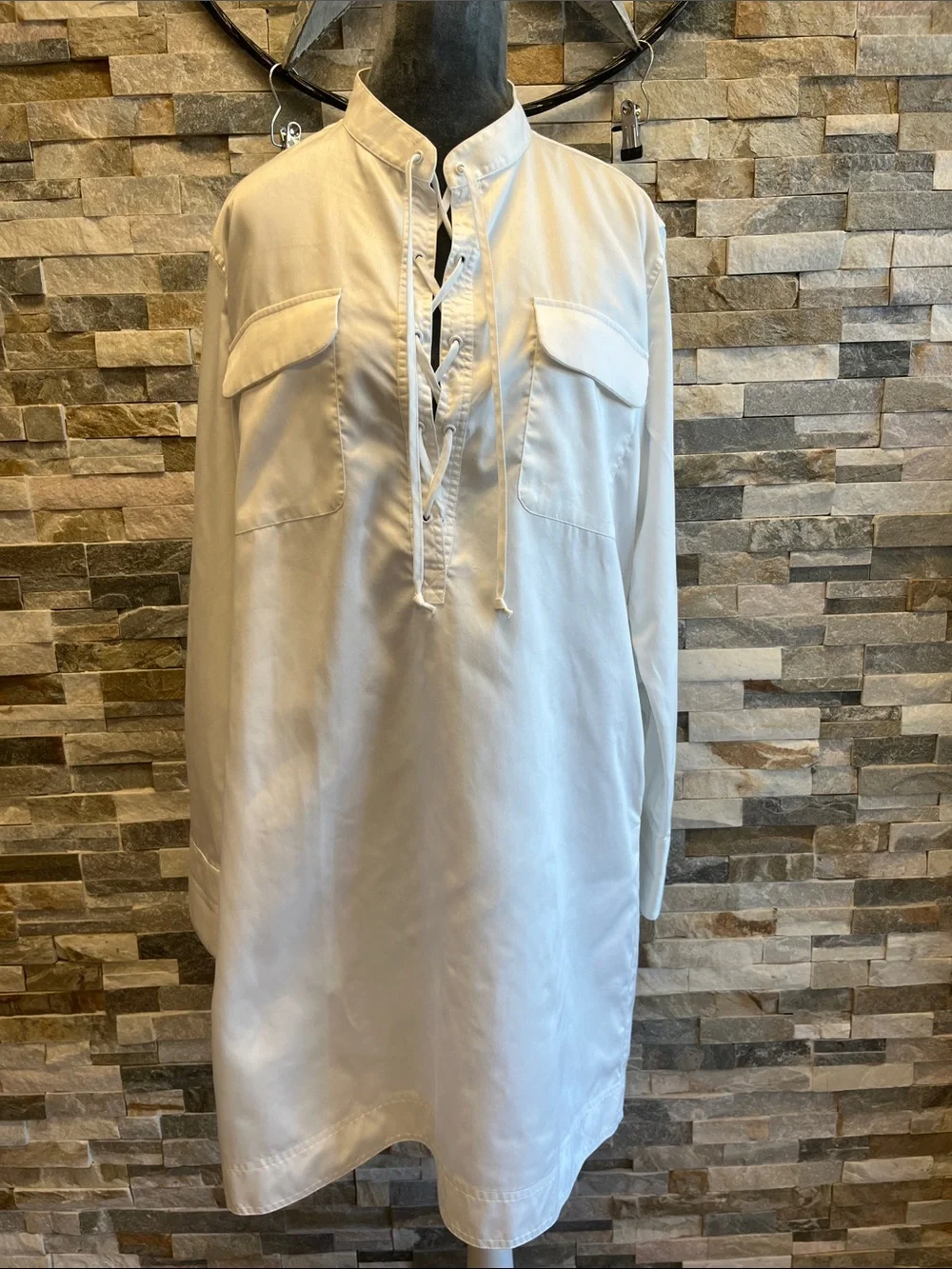 Claridges King lightweight white